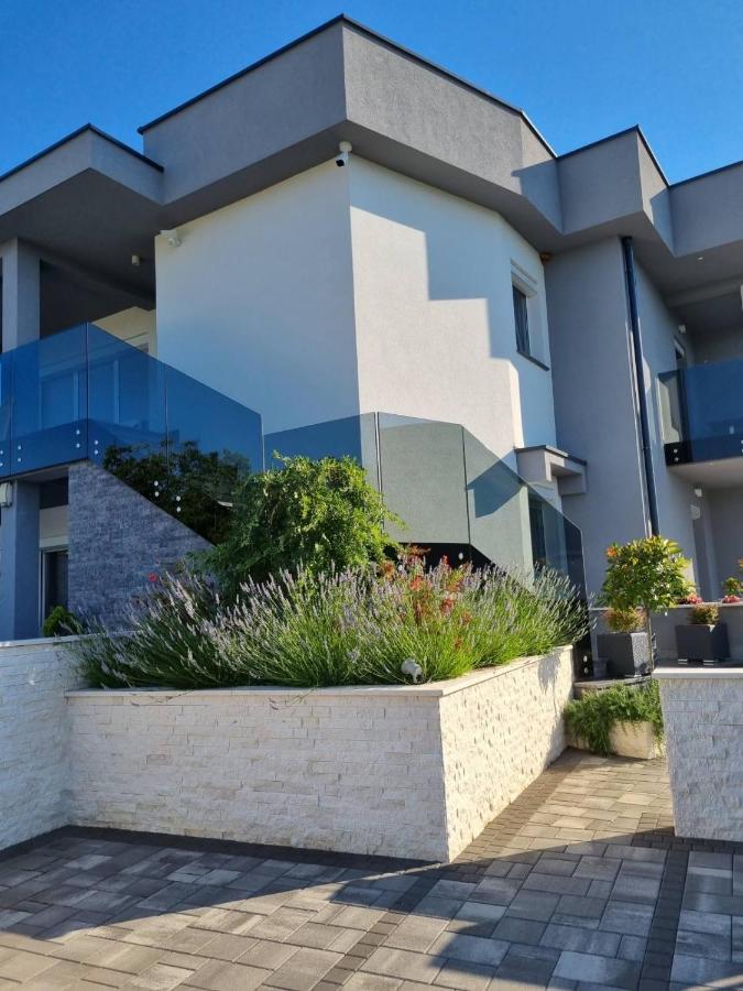 Apartman Paola Vrh  Εξωτερικό φωτογραφία
